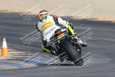 media/Dec-05-2024-Racers Edge (Thu) [[e102e0690b]]/3-B Group/Session 1 Turn 8 Backside/